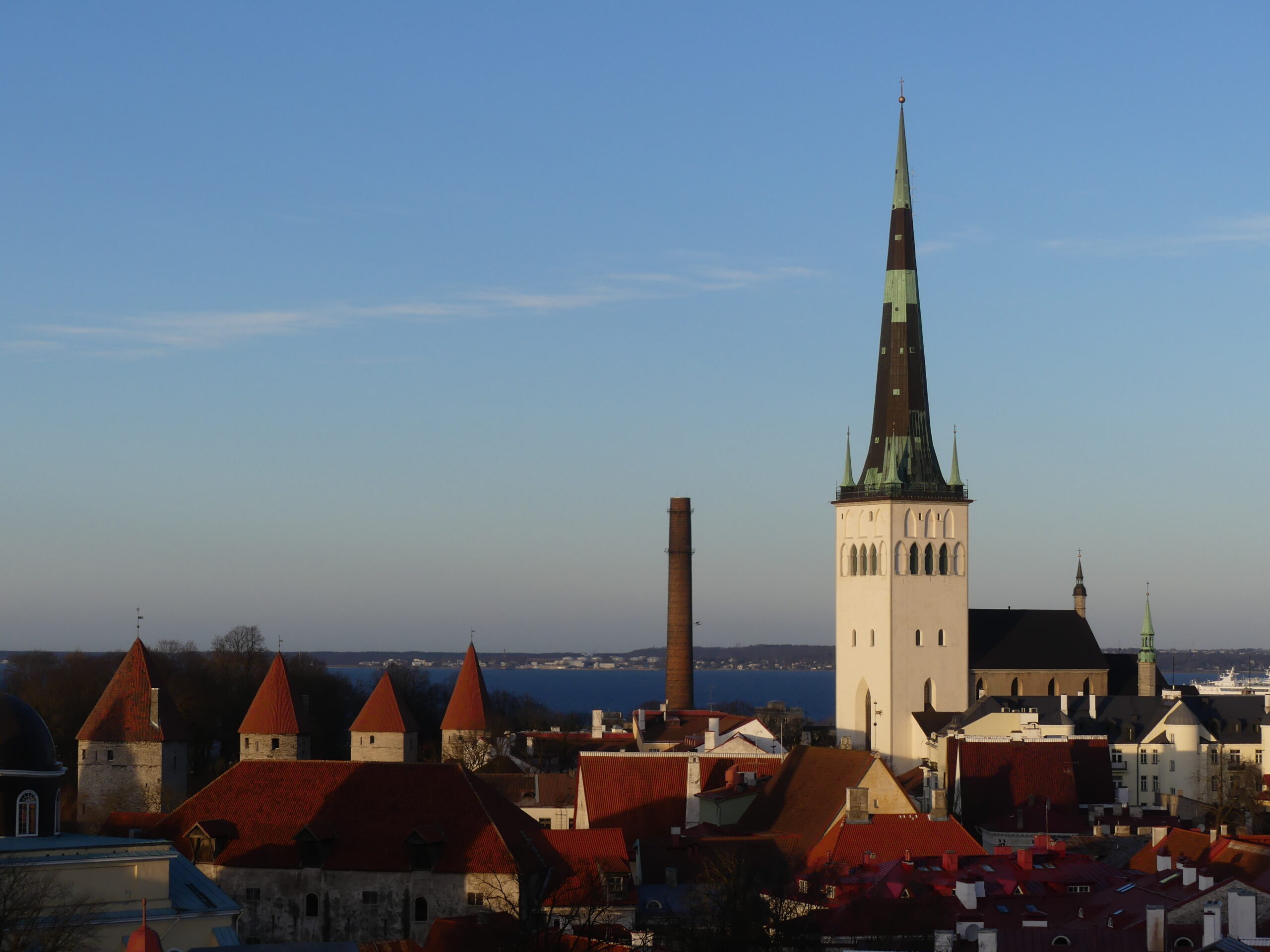 Vu des toits du vieux centre de Tallinn